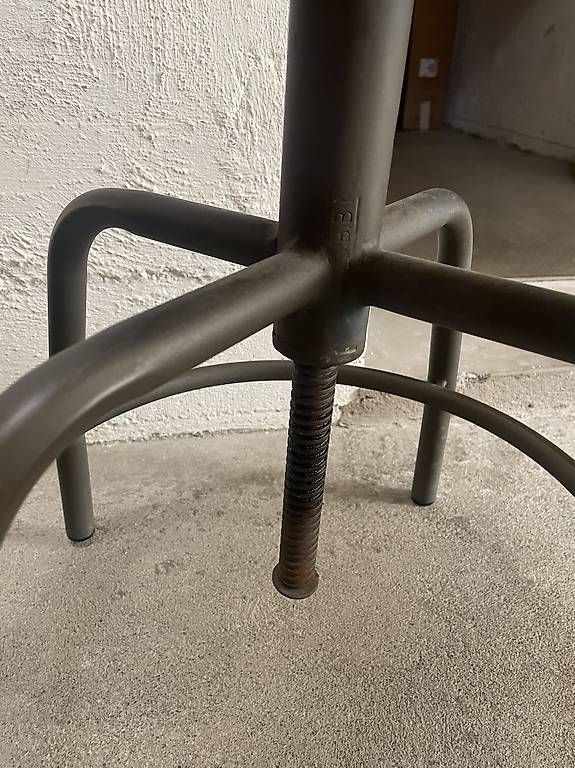 Sgabelli: Retro Fabrik Hocker höhenverstellbar – Usato da Dübendorf venduto da rocki07 2