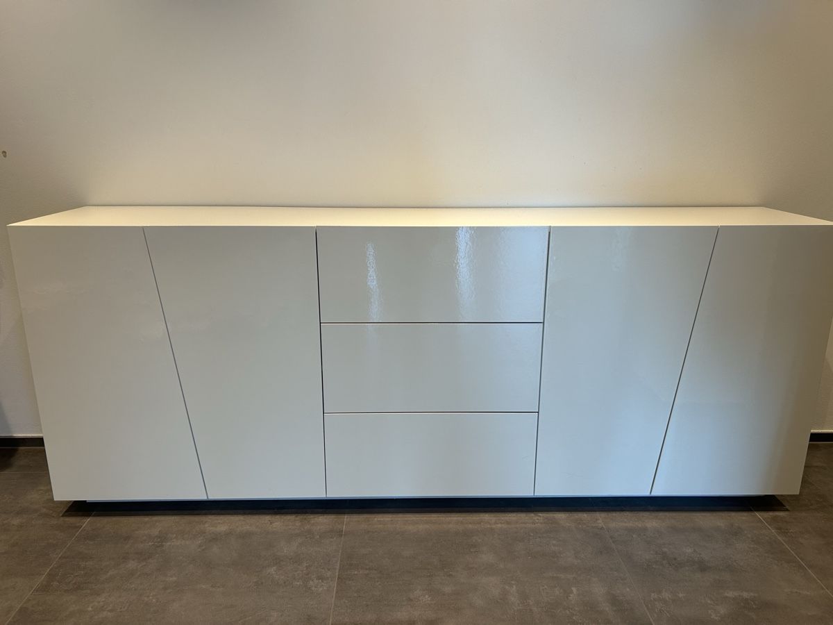 Kommoden: Sideboard weiss – Gebraucht aus Nänikon von Evan12_9032
