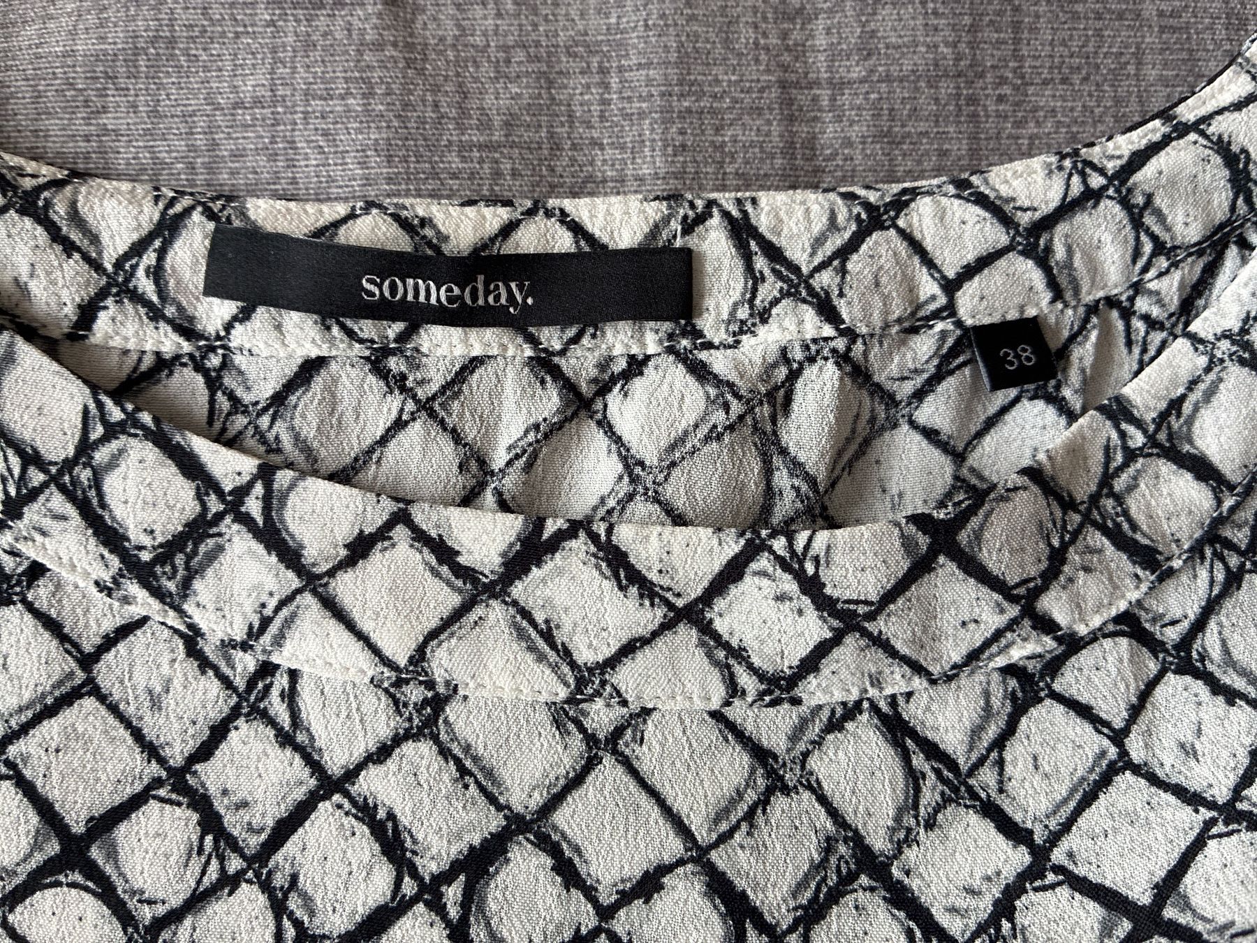 Someday Top: Blusentop von Someday Gr 38 – Nuovo (secondo la descrizione) da Davos Platz venduto da nanigl 3