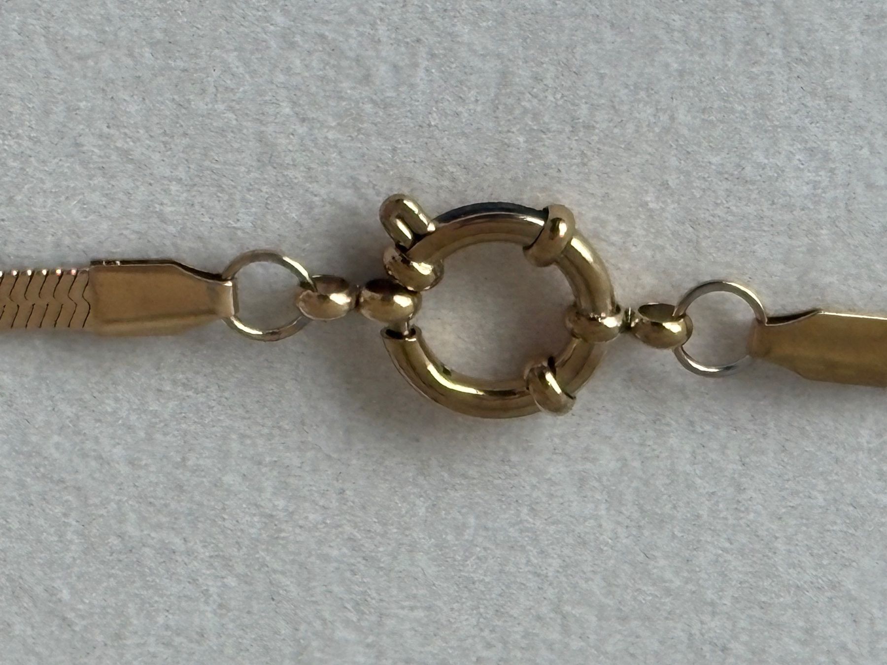 Catenine: Luxus Elegante Kette Farbe : Gold – Nuovo (secondo la descrizione) da Biel-Bienne venduto da Roserosse13 3