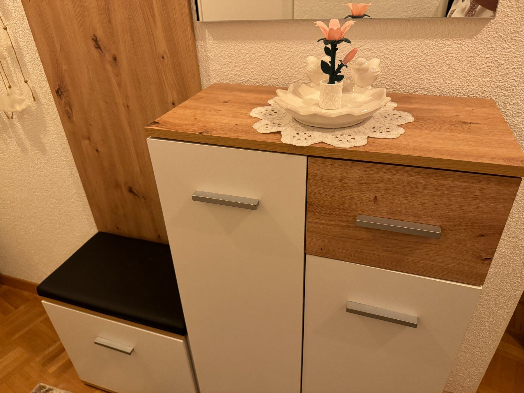 Guardaroba: Schöne gepflegte Garderobe – Usato da Wabern venduto da Westi_02 1
