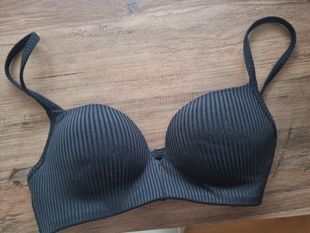 Schwarzer H&M Bikini Oberteil