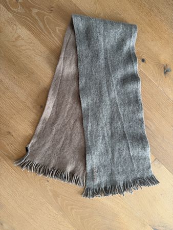Huge boss scarf