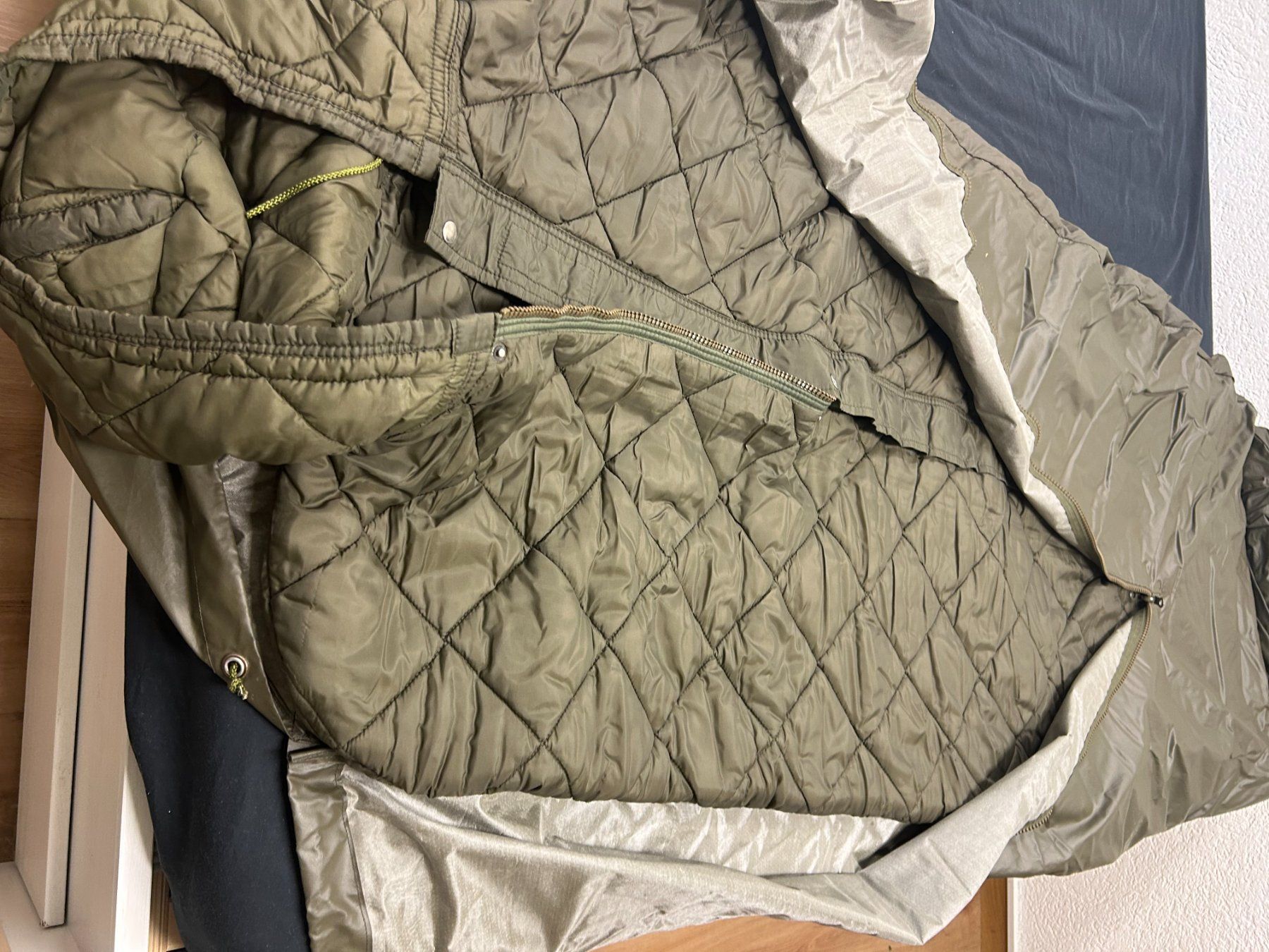 Schweizer Armee Sacchi a pelo: Militärschlafsack mit Hüller – Usato da Binningen venduto da Grr0 2