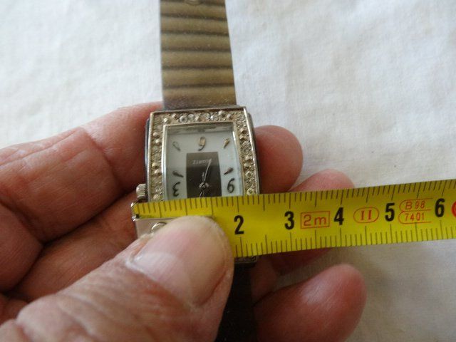 Uhren: IMAGE  HEREN UHR.QUARTZ..LÄÜFT--24X33MM – Gebraucht aus zürich von ahmad01 4