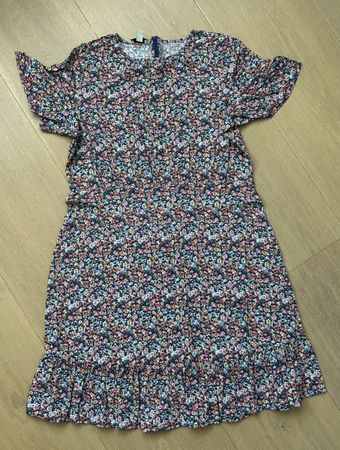 Sommerliches Kleid mit Blumenmuster, Gr. 42