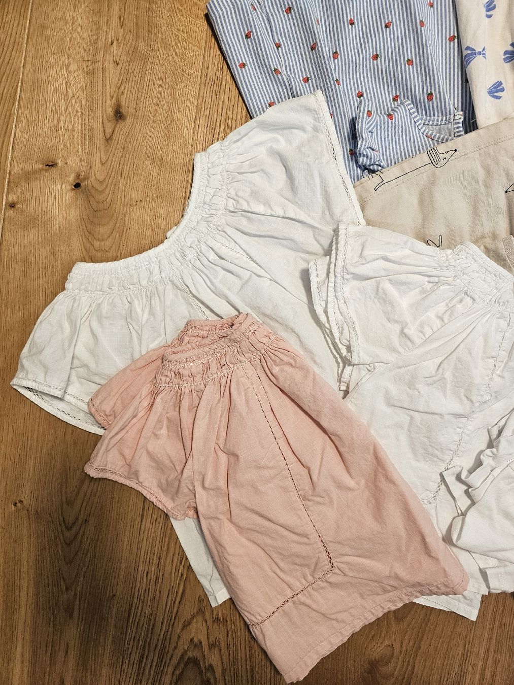 Lotti & Set di vestiti: Kleiderpaket  – Usato da Basel venduto da vel_w2tr 4