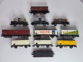 Märklin, Konvolut von 11 GW., 1 Wagen mit Schlusslicht