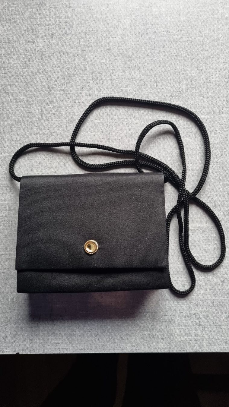 Taschen für Damen: Sac à main noir soirée élégant chic – Neu (gemäss Beschreibung) aus Fontenais von Aube-sauvage.2