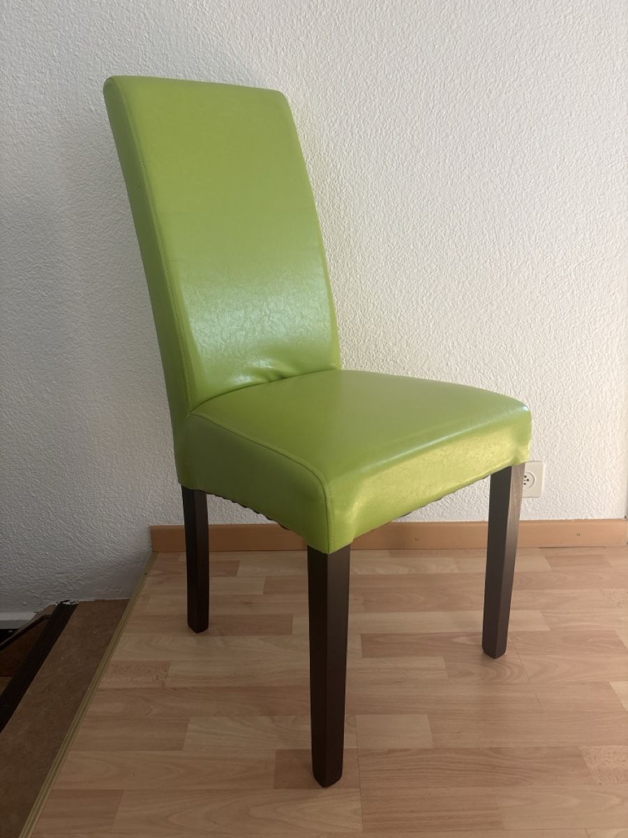 Stühle: Stuhl im grünem Kunstleder – Gebraucht aus Goldach von Richie88 1