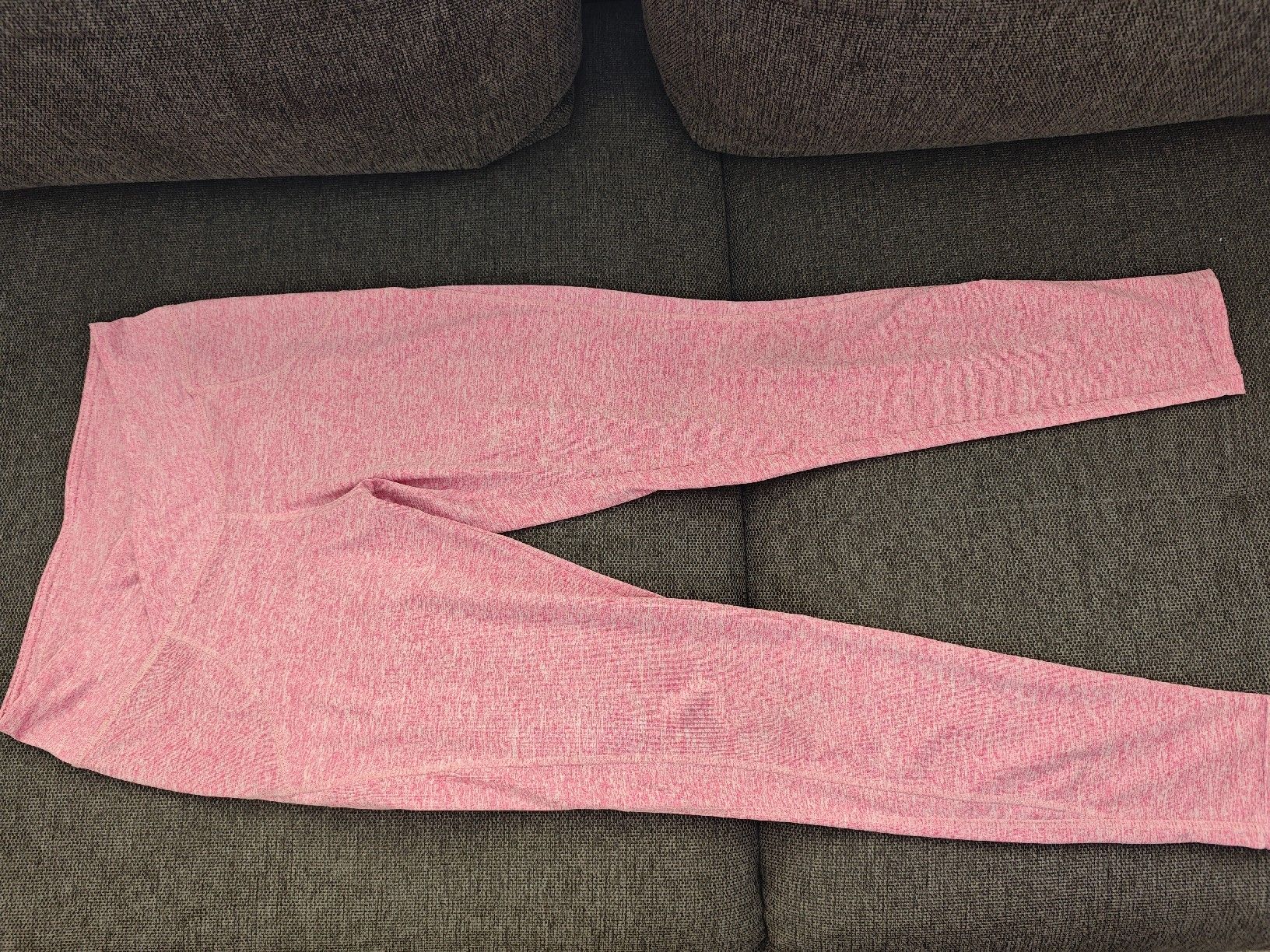 Leggings: sexy sport leggings – Usato da Meyrin venduto da Muchacho7 3