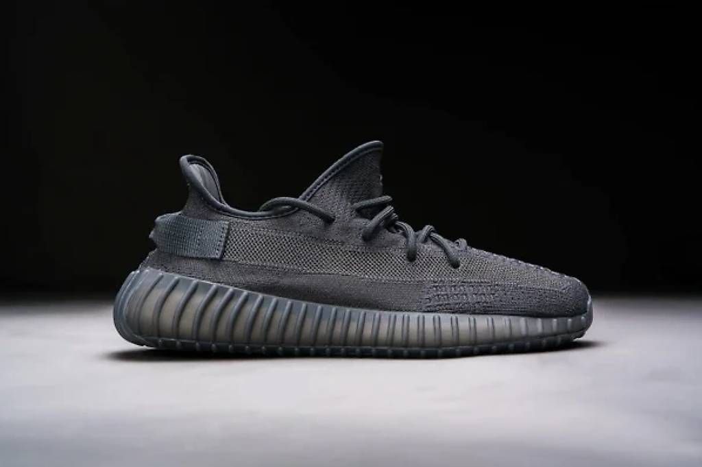 Scarpe da uomo: Adidas Yeezy Boost 350 V2 Onyx – Nuovo e nell'imballaggio originale da Elsau venduto da mor1ano