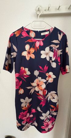 Reaction Exclusive Kleid