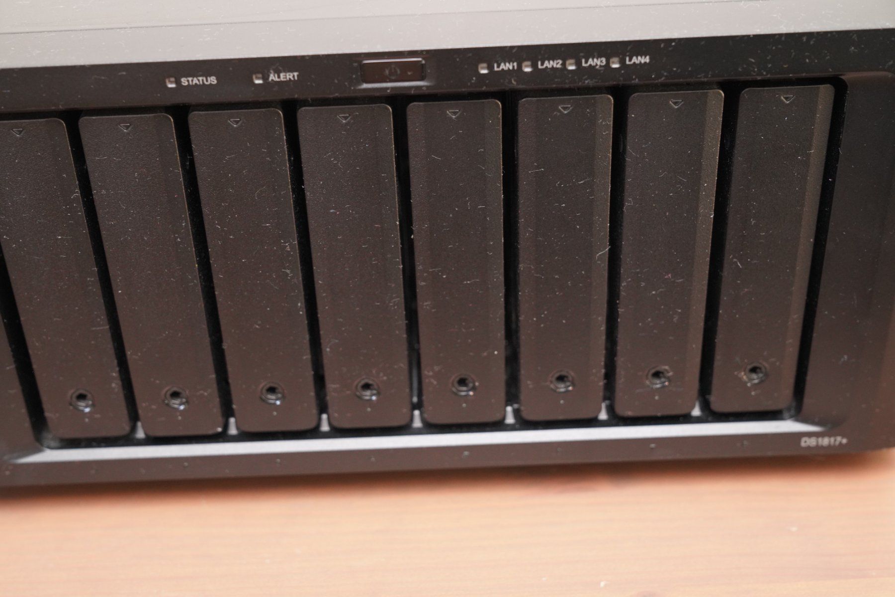 Synology Server: Synology Diskstation DS1817+ mit 16GB RAM und OVP – Usato da Zürich venduto da Lock5151 1