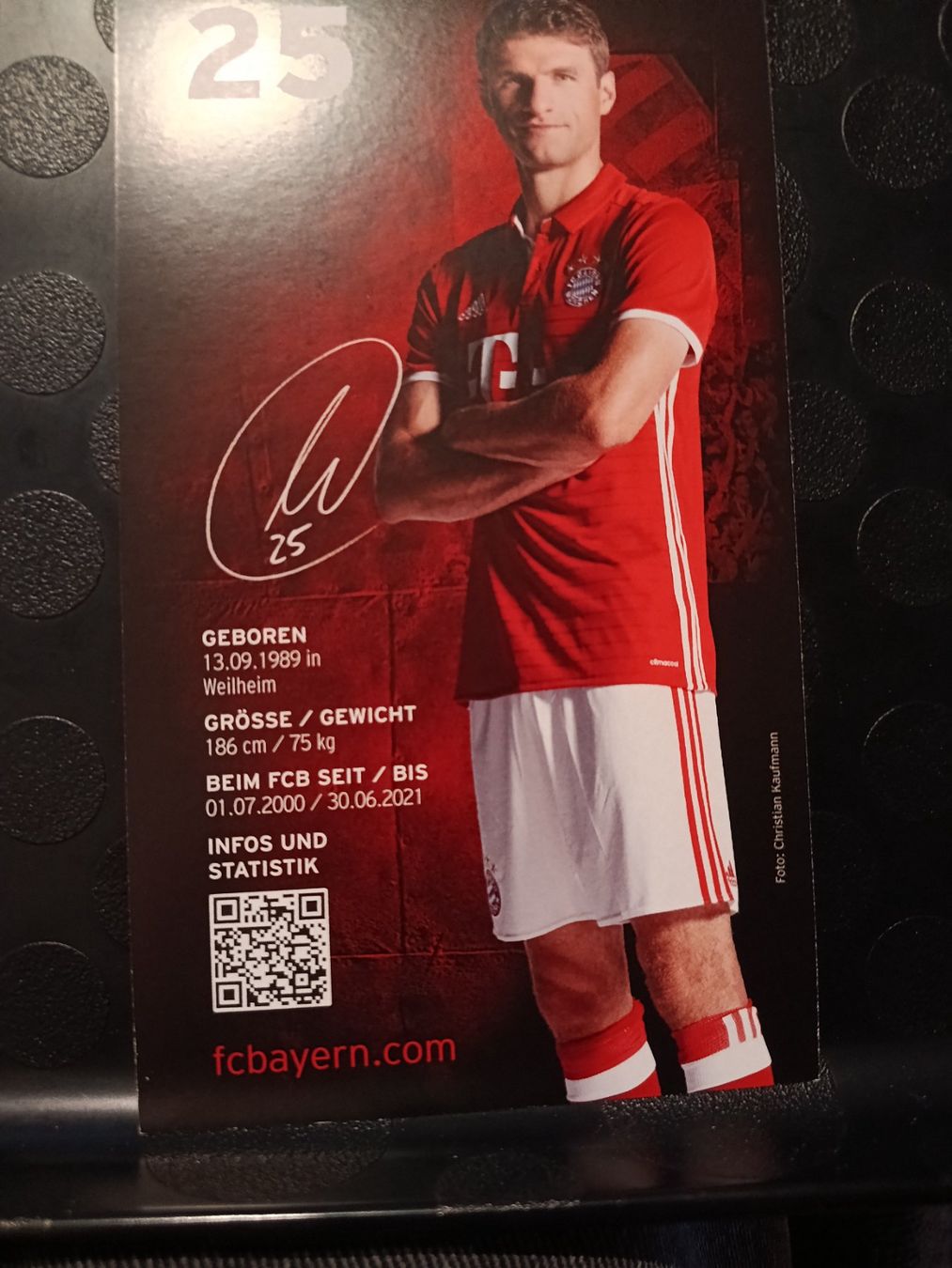 Autografi: Thomas Müller - Bayern München 2016/2017 - Handsigniert – Usato da Menziken venduto da Artographs 1