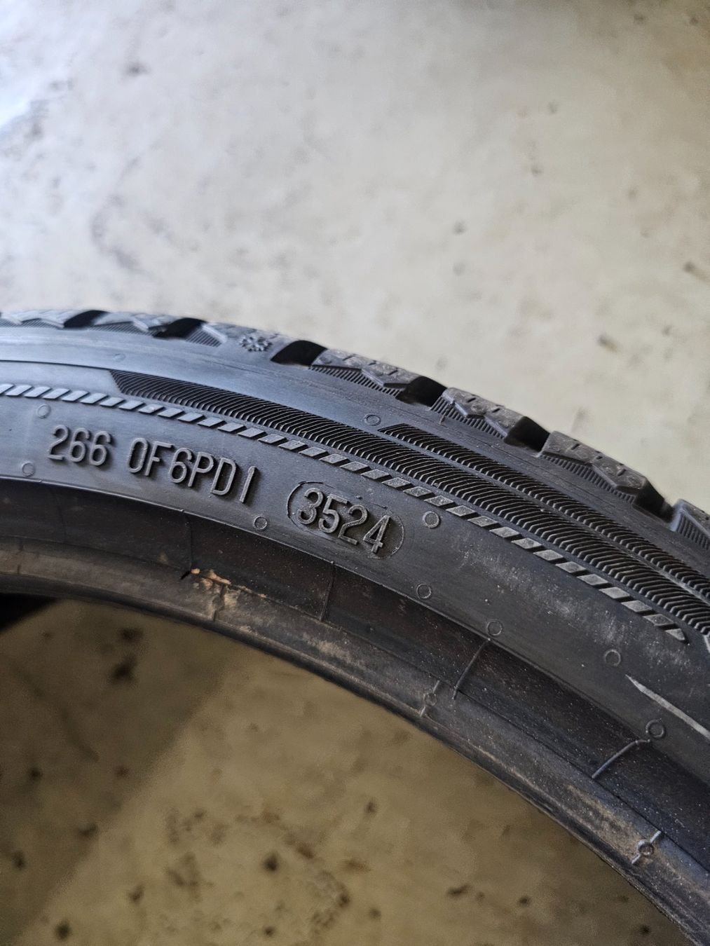 Barum Pneumatici & Ruote complete: 235/35/19 winterreifen – Usato da Leutwil venduto da Michael091 6