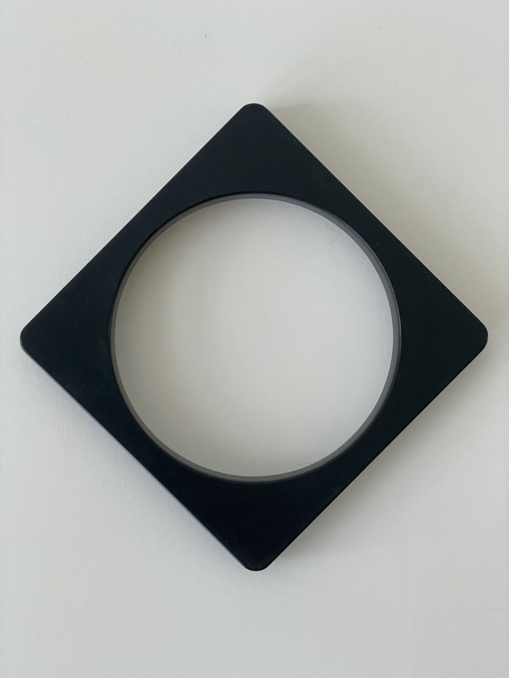 Bracciali & Braccialetti: Armreifen Plexiglas schwarz - gross - neu – Nuovo e nell'imballaggio originale da Turgi venduto da bar_8pdm 1
