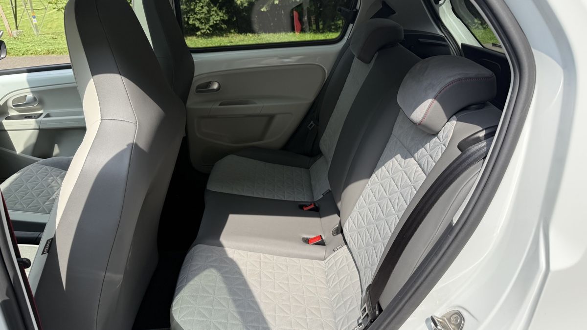 VW Autos: VW UP 1.0 TSI BMT beats – Gebraucht aus Dübendorf von Nawinspi 7