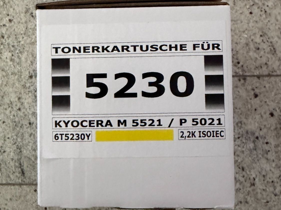 Kyocera Cartucce per stampanti & toner: Kyocera TK-5230 Toner YELLOW – Nuovo e nell'imballaggio originale da Lauerz venduto da Pschilt3 1