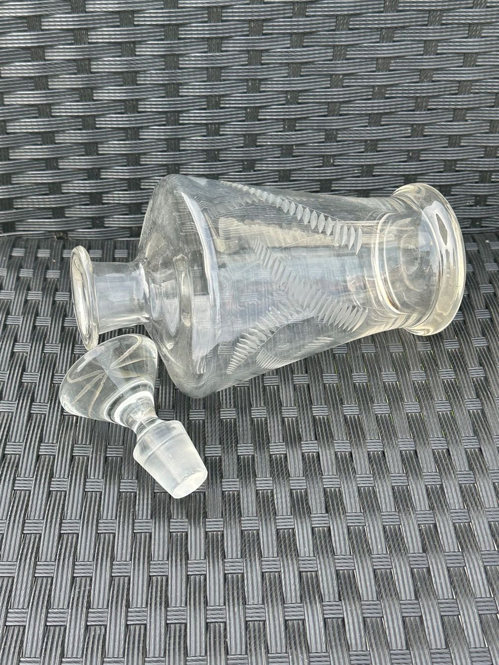 Caraffe: Vintage Glaskaraffe mit Stöpsel, filigranes Musterglas – Usato da Münchenstein venduto da tsp01 4