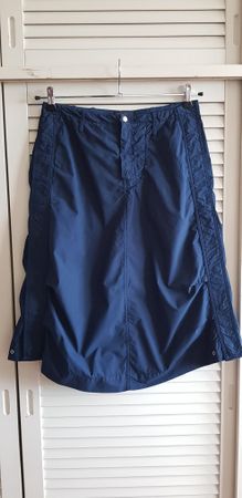 IKKS jupe marine taille 40. En excellent état