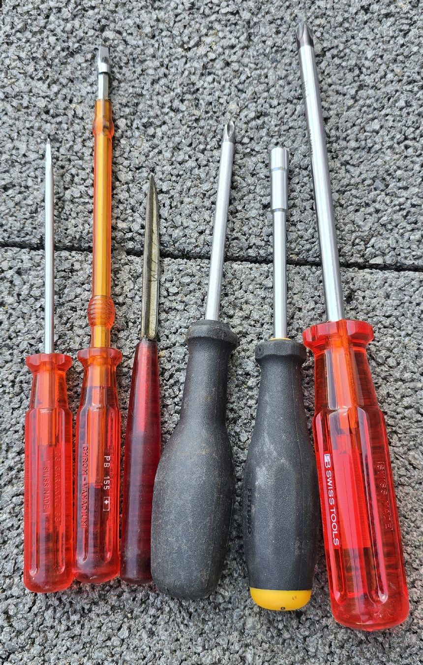 Alle Werkzeuge: 6 Stk. gebrauchte Werkzeuge – Gebraucht aus Walkringen von Vanuca