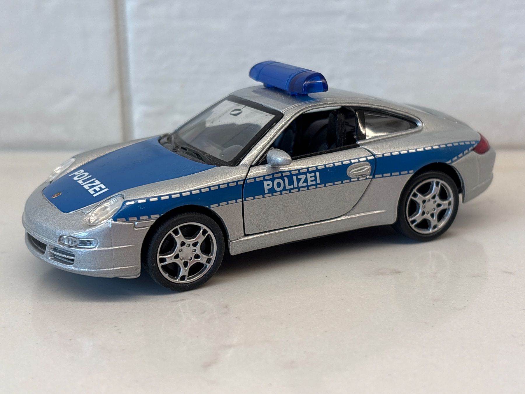 Welly Modellini d'auto: Welly Porsche 911 Polizei 1/35 – Usato da Gollion venduto da Hampton