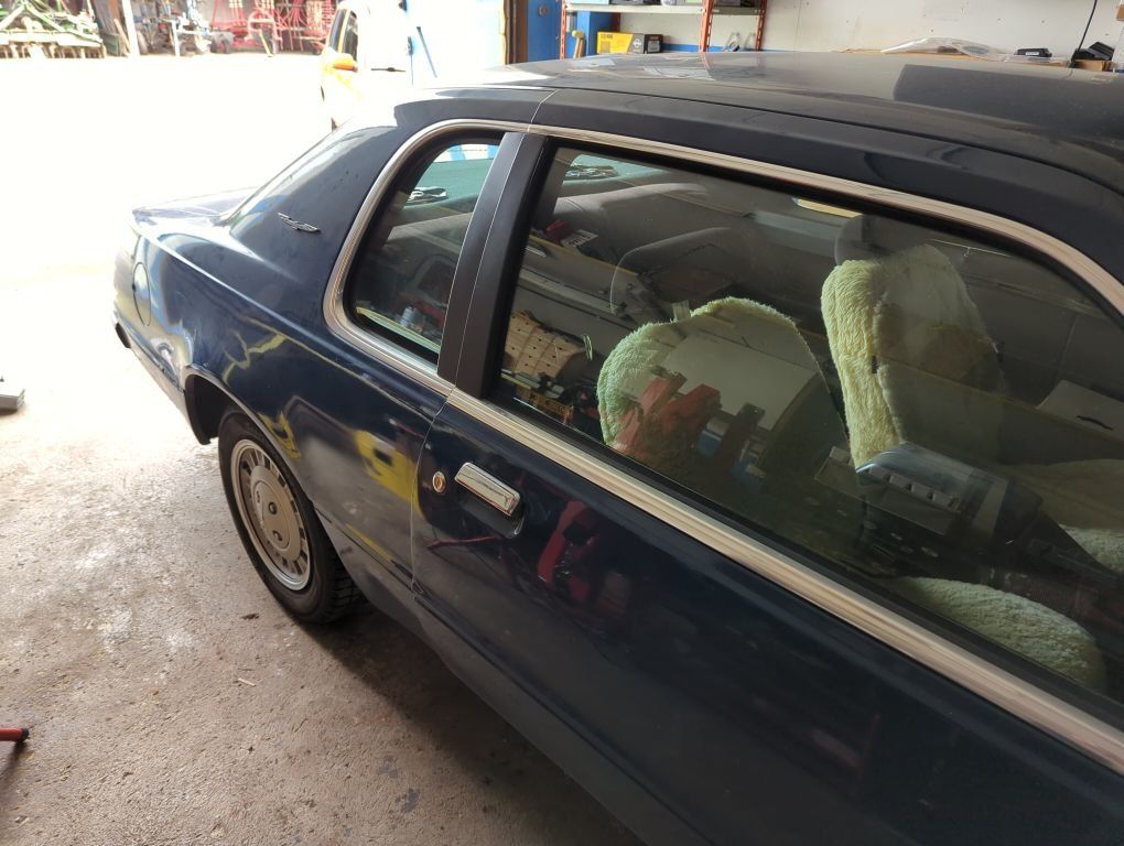 Ford (Usa) Automobili: 1985 Ford Thunderbird – Usato da Nebikon venduto da streetstrip 3