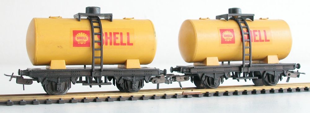 Lima 2 Kesselwagen SHELL Spur H0 (Gebraucht) in Oberwil BL für CHF 6 ...