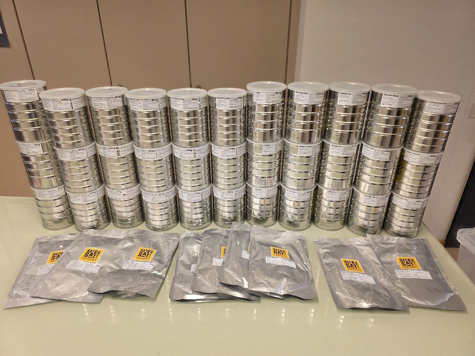 Aliments & Spécialités: Sicher Satt Notvorrat vom feinsten!  – Neuf avec emballage d'origine à Zürich par auctionhero