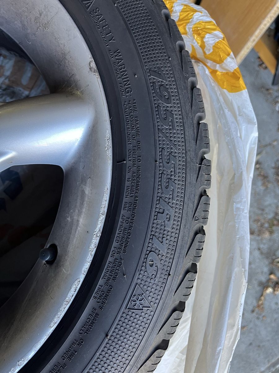 Pneumatici & Ruote complete: Pneus hiver avec gentes Mini Cooper – Usato da Peseux venduto da alf_mtd2 1