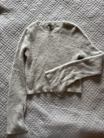 Pull court gris 