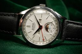 Buren - Calendar & Moonphases Original Vintage Steel Watch