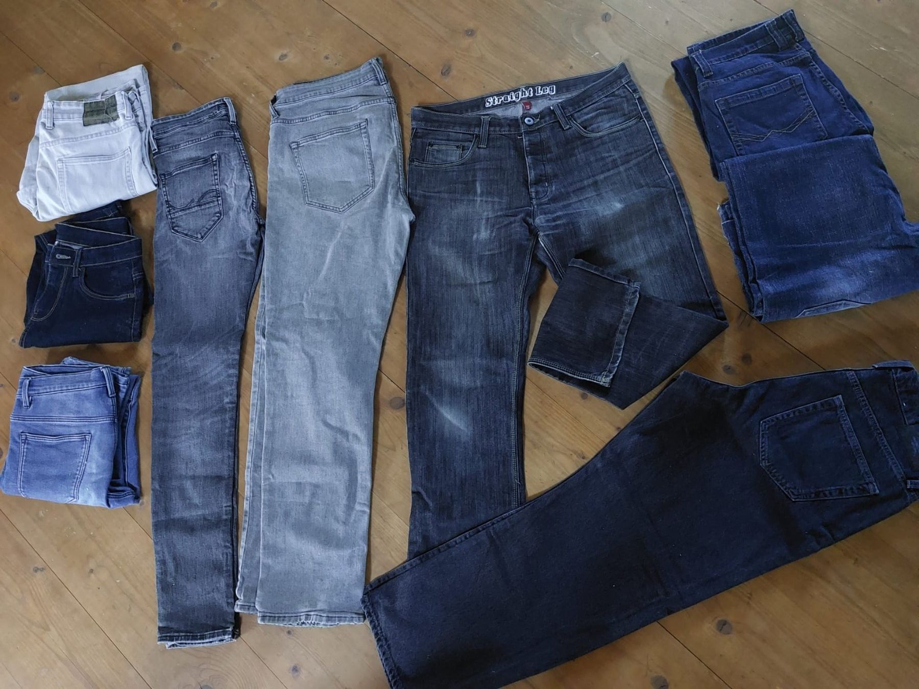 Lotti & Set di vestiti: Knabenkleider Grösse 164 und 172 – Usato da Gossau(SG) venduto da rue_n5ln 1