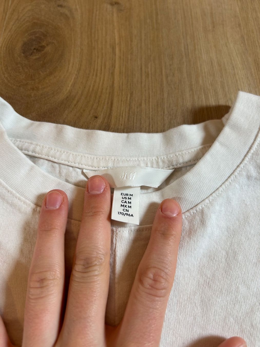 H&M Top: Pull blanc cintré élégant taille XS – Usato da Delémont venduto da elena_neuhaus 1