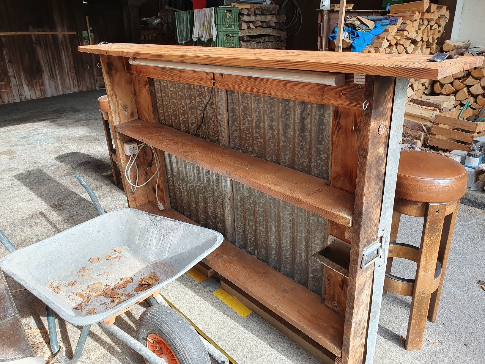 Allestimento di negozi e stand fieristici: Bar Theke Retro Style – Usato da Münsingen venduto da wd65 1