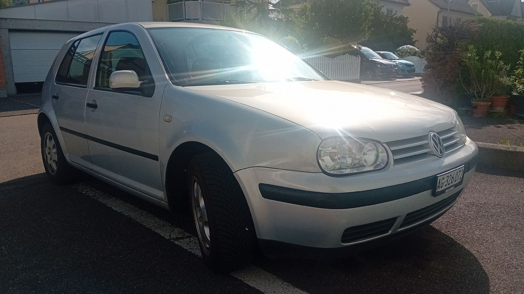 VW Autos: Golf IV ab Platz – D'occasion à Wettingen par Fabio861 1