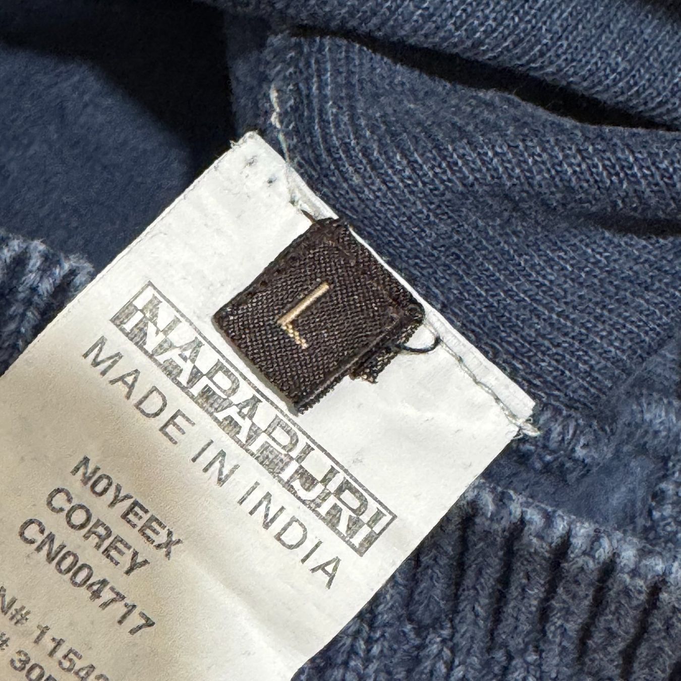 Napapijri Maglioni & Felpe: Napapijri official bulletin blue sweatshirt pullover techwea – Usato da St. Gallen venduto da sourced_limited 4