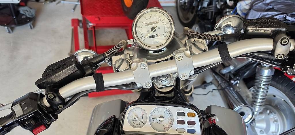 Strasse: Yamaha V-Max 1200 à vendre ou échanger – Gebraucht aus Villars-Burquin von Ricardo-HB9ESA 4