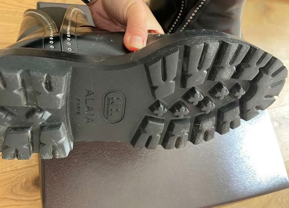 Alaia Chaussures femmes: Alaia Stiefeletten/Boots, Gr. 35, schwarz – Neuf (Voir description) à Triesen par atos87 2
