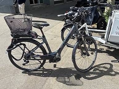 Cube Velos: Cube Touring Hybrid Pro (2019) E-Bike frisch ab Service – Gebraucht aus Zürich von Tashina03