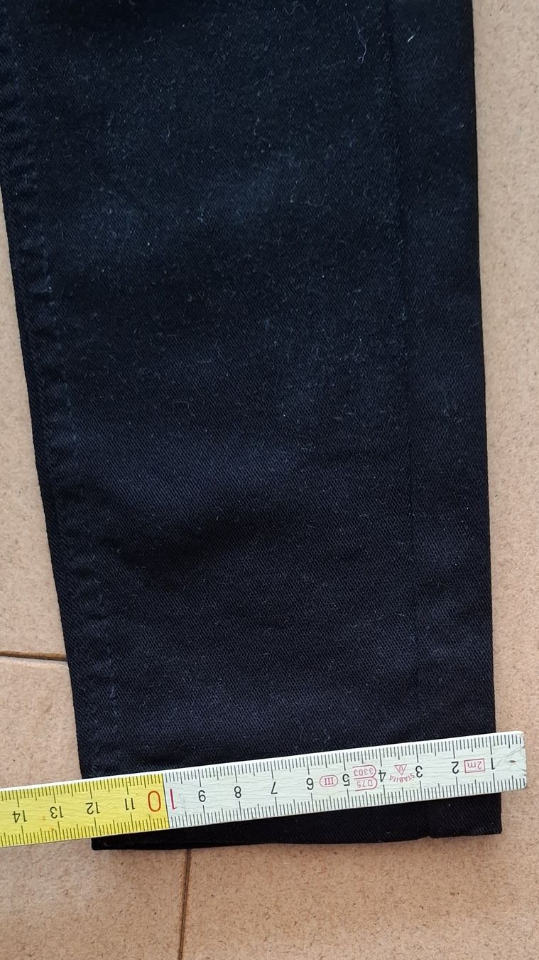Jeans: Jeans schwarz Grösse M von Chicoree – Gebraucht aus Thun von lede 3