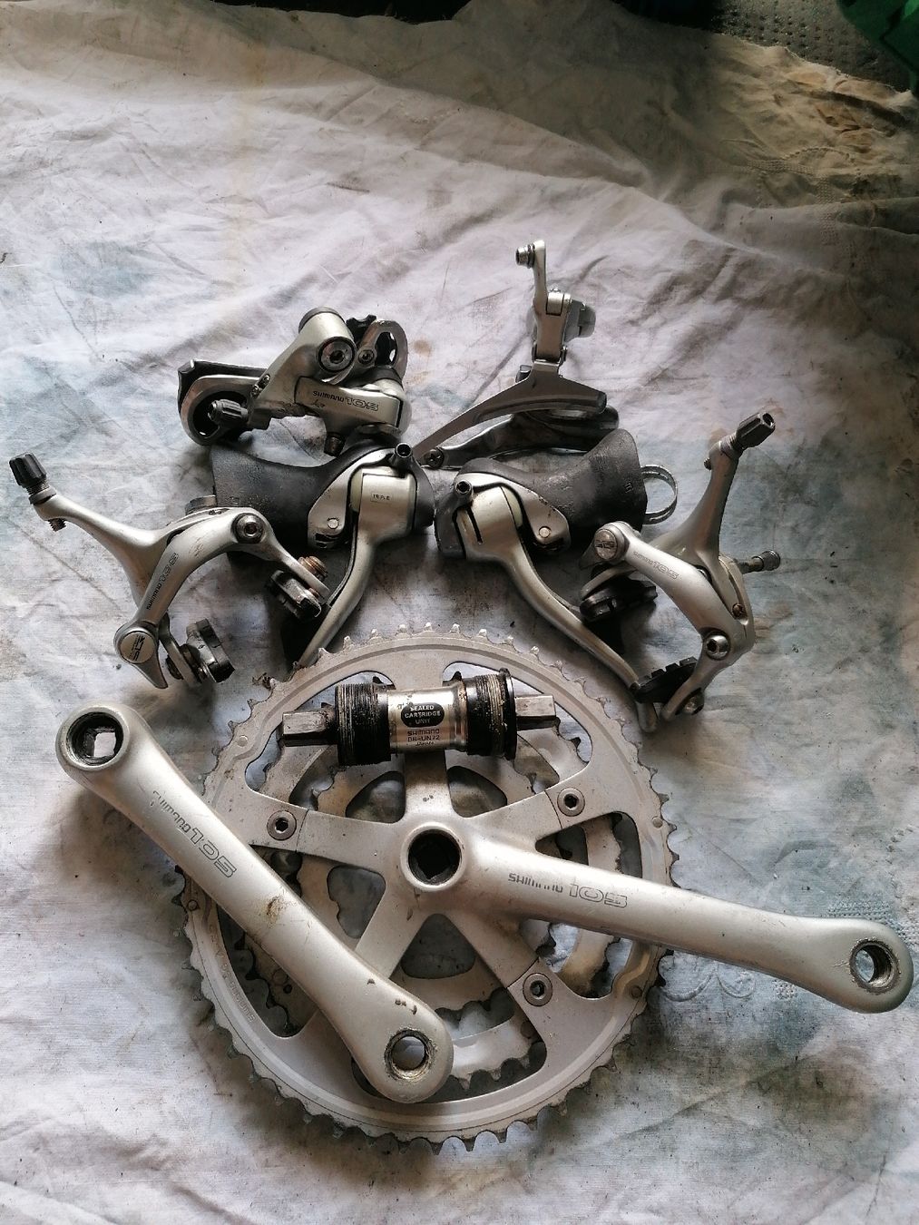 Shimano Pezzi di ricambio: Shimano 105 8v groupset – Usato da Lausanne venduto da Frankenstein