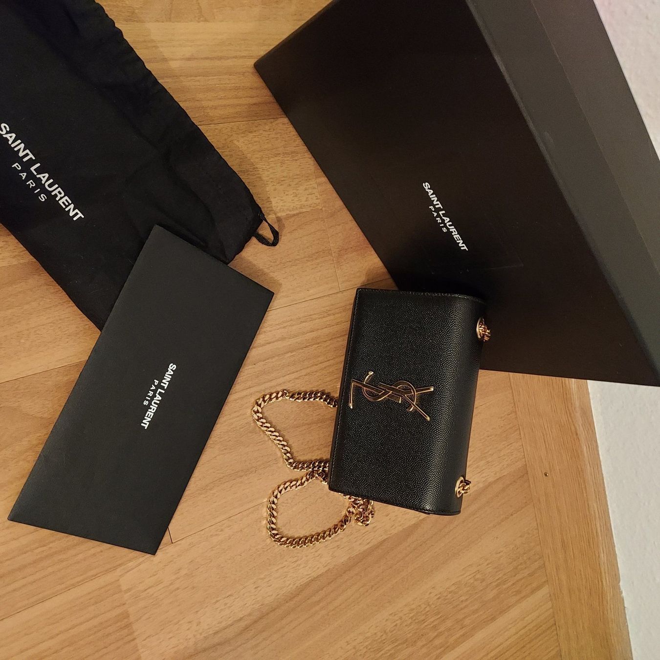 Saint Laurent Borse da donna: Yves Saint Laurent – Nuovo (secondo la descrizione) da Basel venduto da NyGrow 1