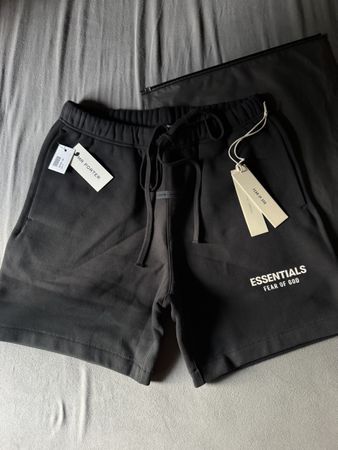 Fear of God Essentials Shorts Jet Black S Small