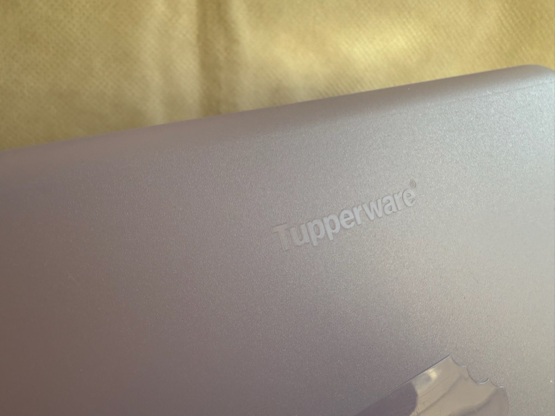 Tupperware Behälter & Ähnliches: Tupperware - récipient – Gebraucht aus Sion von accroshoes 2
