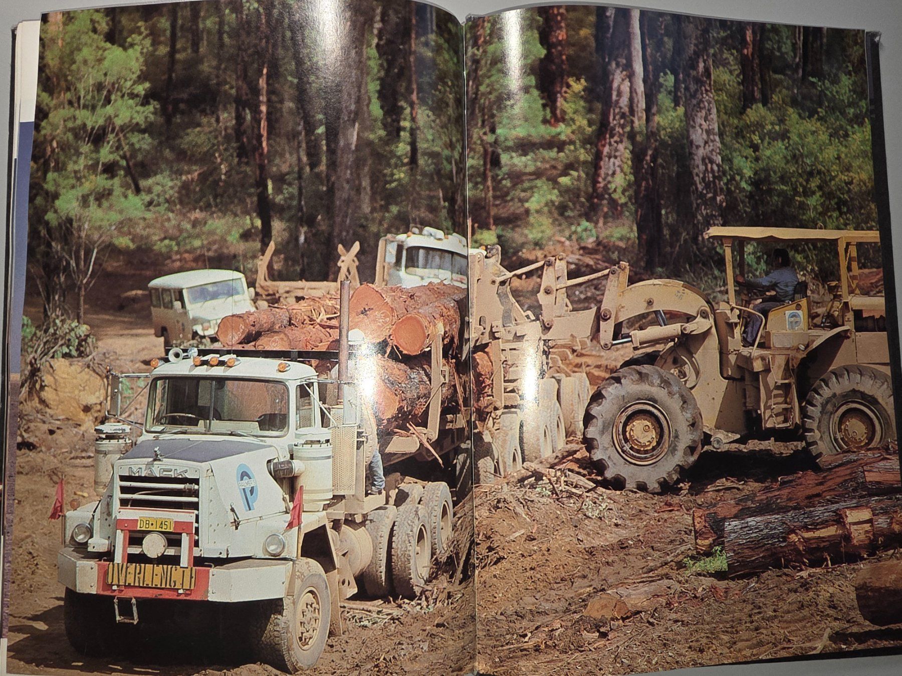 Bücher: Livre camions australie – Gebraucht aus Bevaix von Tuckers 2