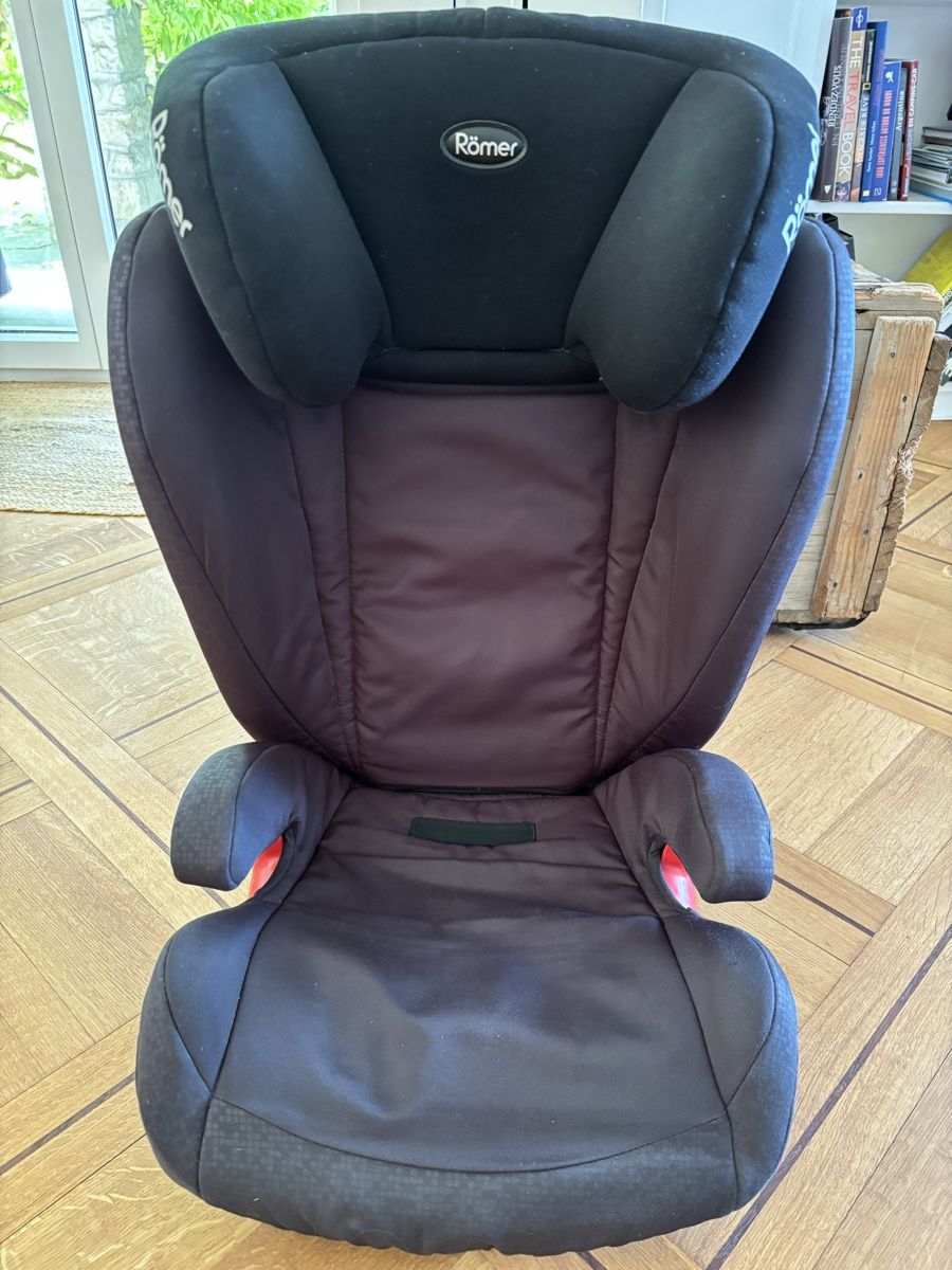 Britax Römer Auto-Kindersitze: Römer Kindersitz Kidfix – Gebraucht aus Ennetbaden von Section_H 2