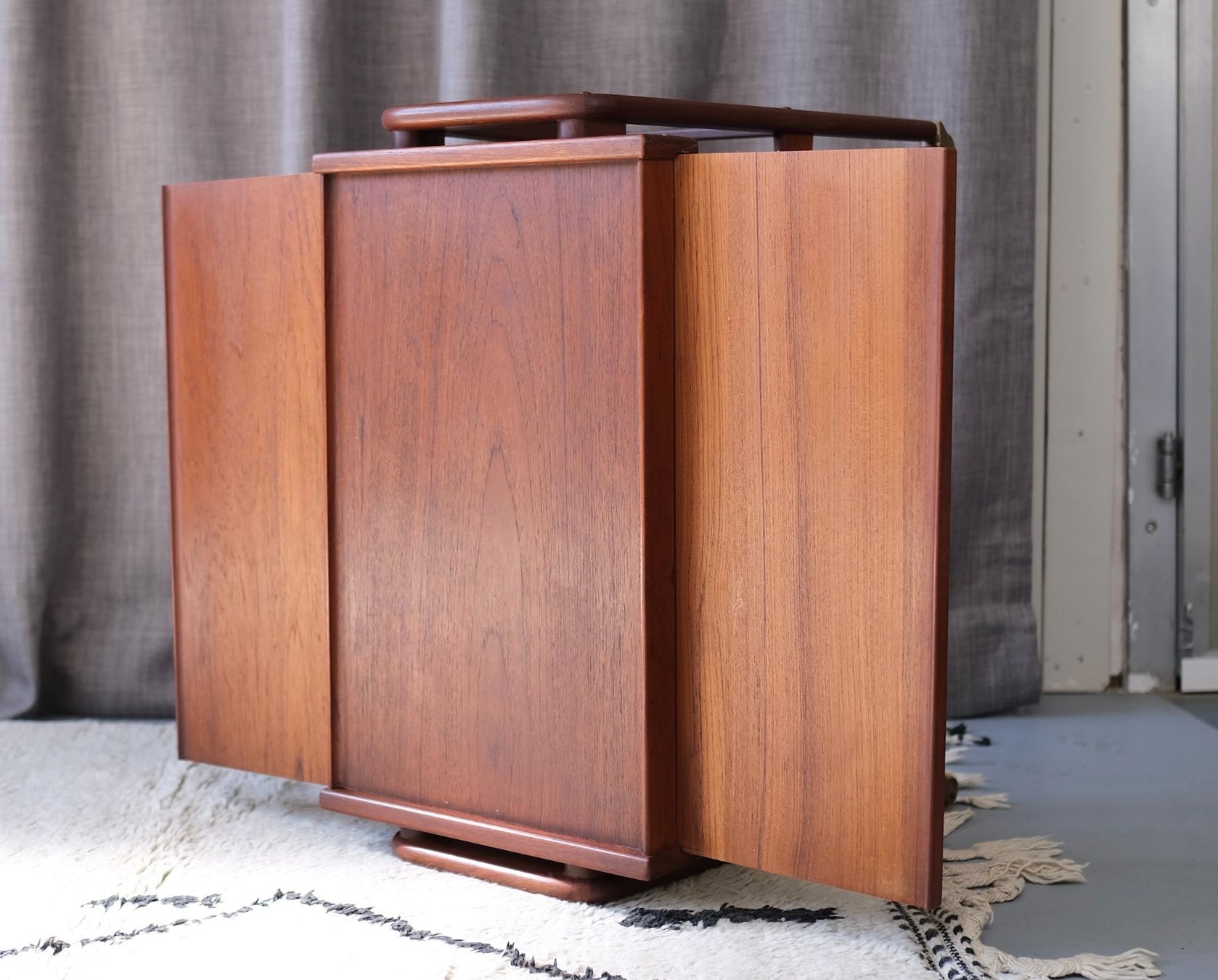 Dessertes: Danish Teak serving cart 1960,s – D'occasion à Bern par Zmodern_VIN 7