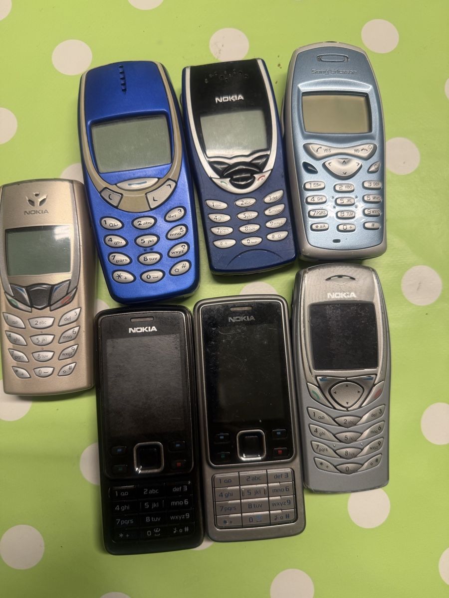 Telefoni cellulari / Smartphones: Verschiedene Handys – Difettoso da Regensdorf venduto da mex5145 1